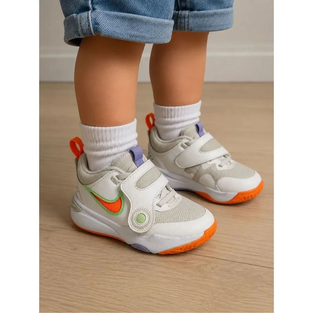 Nike Team Hustle D 11 Toddler Basketball Shoes White Orange Hook & Loop Size 11C